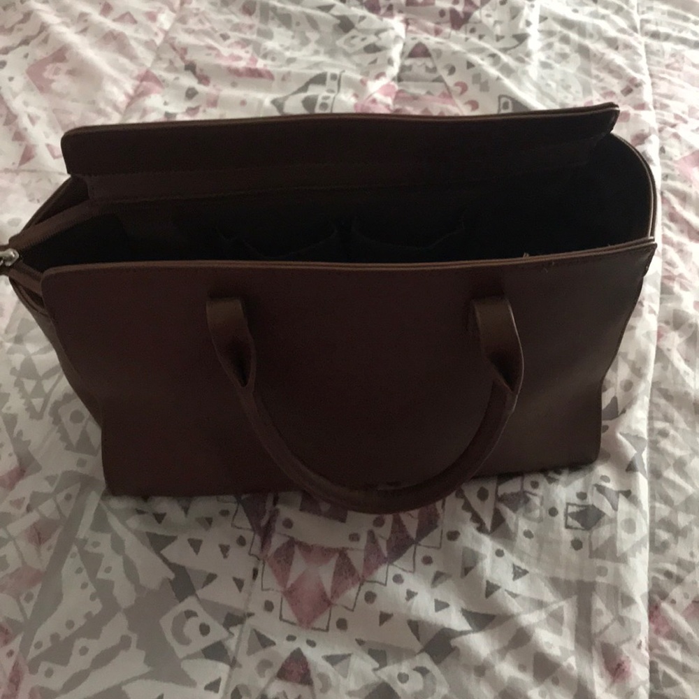 Handbag - Picture 2 of 5